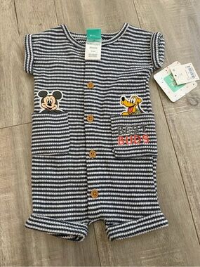Disney NWT Baby Mickey Pluto
Striped Best Buds Romper Nb